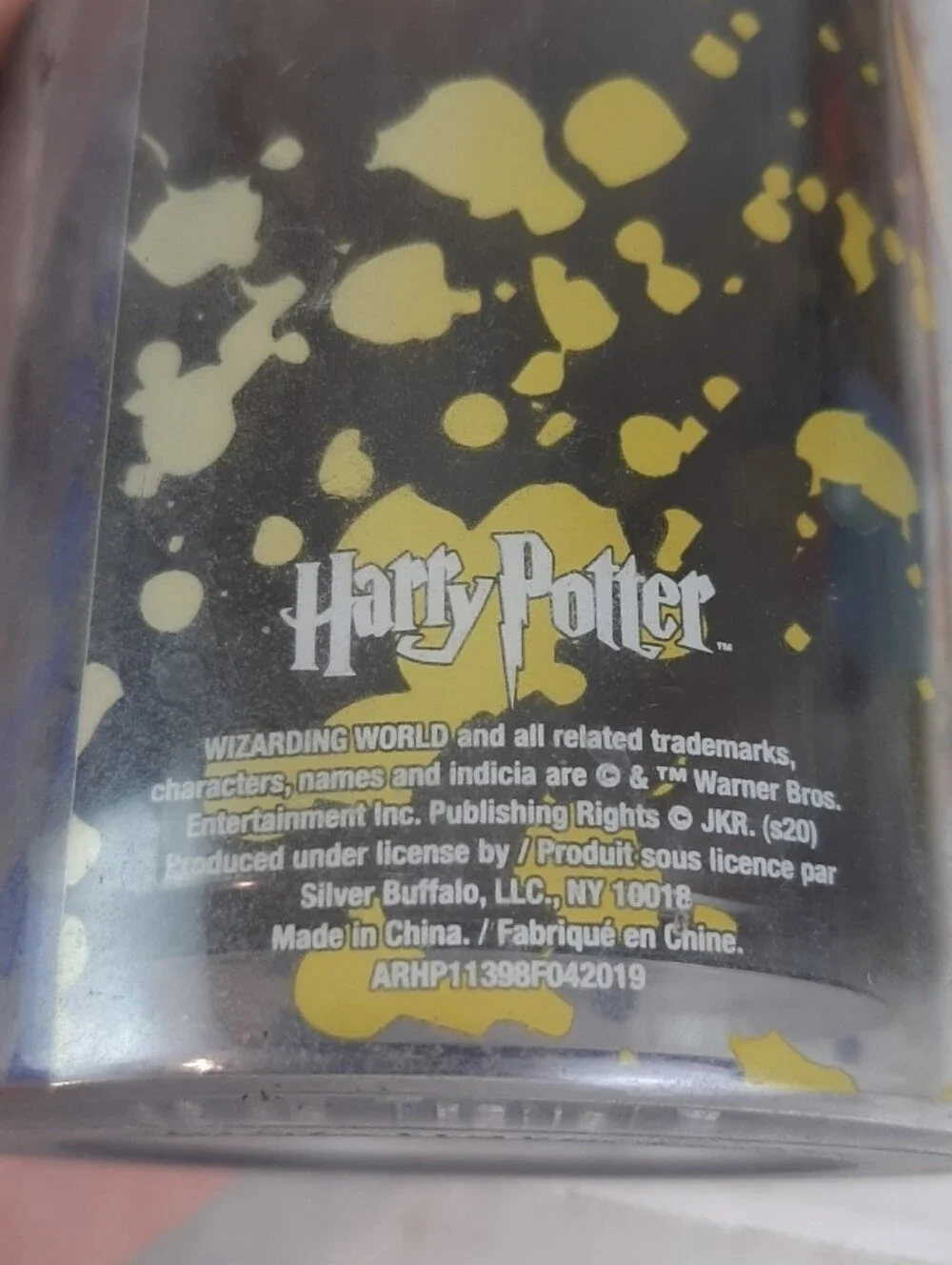 🛍Harry Potter Traveler Tumbler Hogwarts Crest 20oz. with Lid by Silver Buffalo